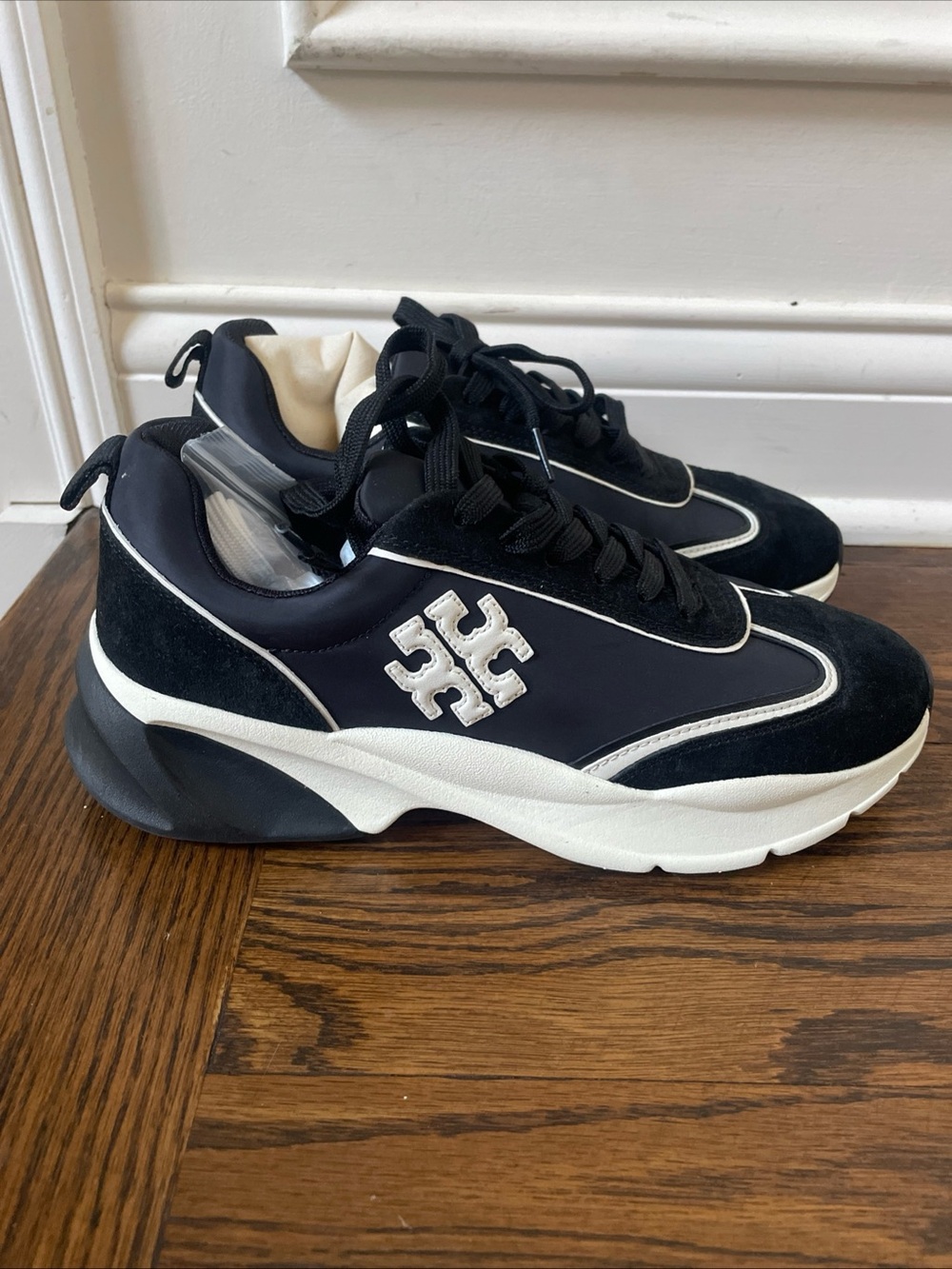 New Tory Burch Black White Good Luck Trainers Size 9.5 New Shoes